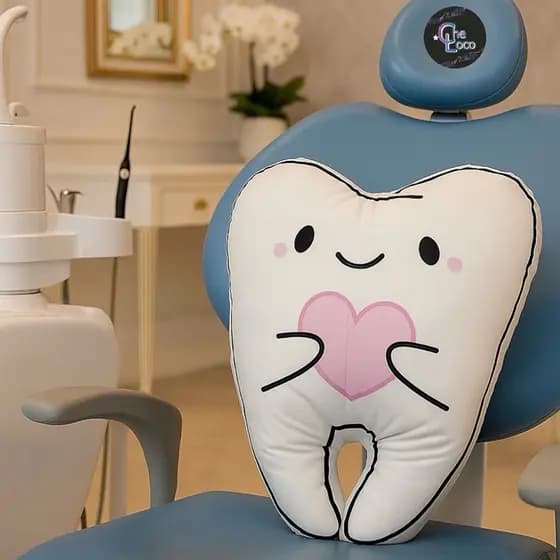 Almofada 3D dente com coração fofo, dentista, odontologia
