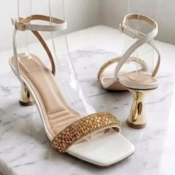SANDÁLIA FEMININA. SANDALIA DE LUXO TAMANHO 30 A 44. Conforto, estilo e elegância.