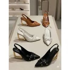 Sandália feminina scarpin moda inverno e moderno. Tamanhos especiais do 30 ao 43. Scarpin para pé pequeno e grande.