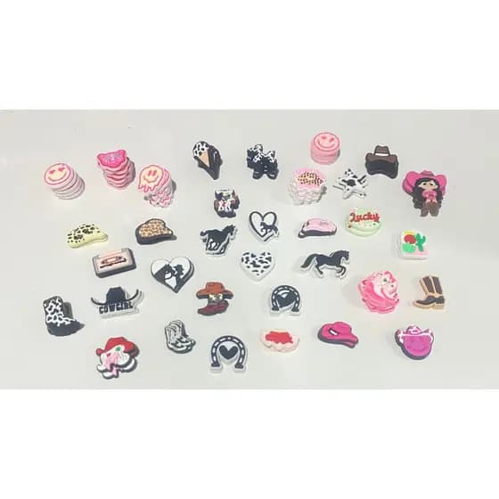2 a 12 Pins/Bottons Emborrachados Para Babuche - Tema Cowtryn
