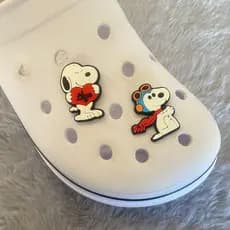 Par ou Unidade  Pins/Bottons Emborrachados Para Babuche - Snoopy
