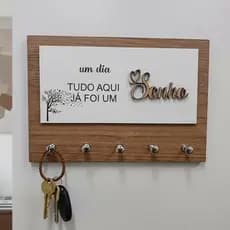 Porta Chaves de Parede 5 Ganchos  Decoração Moderna p/ Sala escritório em mdf amadeirado