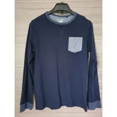 camisa de algodão, com manga longa, azul marinho,  tamanho 12 anos.