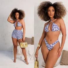 Biquini 3 Peças Com Bojo Asa Delta Cavado + Shortinho Moda Praia Verão Conjunto Feminino Trikini