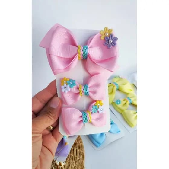 Kit Promocional 3 Laços de cabelo Infantil Bico de Pato Flores Miolo Trançado Laço Delicado para Meninas Candy Colors