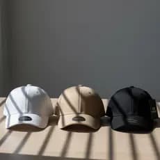 Kit 3 Bonés Lisos Unissex Adulto Casual, Esportivo, Aba Curva, Ajustável e Confortável