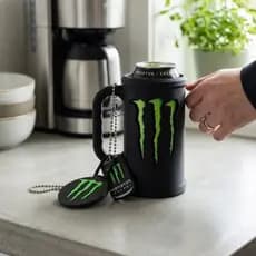 Porta Lata Monster 473ml Colecionável + Chaveiro Abridor de Brinde