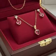 Conjunto de Brinco e Colar Folheado Coração Rosa Elegante