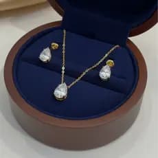 Conjunto de Brinco e Colar Gota Prata Elegante Folheado Dourado
