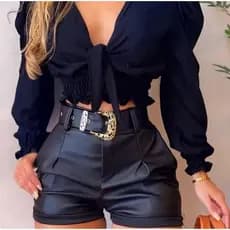 Shorts Feminino Couro Fake Com Cinto Fivela Preto Cintura Alta