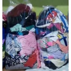Roupas Usadas Com Avarias Para Reaproveitamento De Tecidos e Peças, Customização e afins