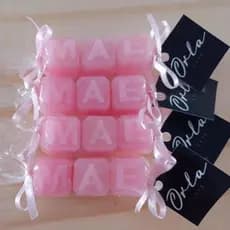 Lembrancinha Sabonetes Letras "Mãe"