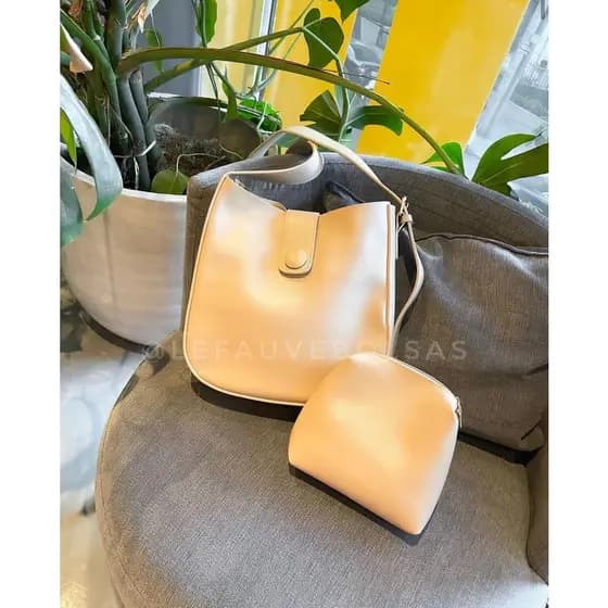 Bolsa Saco com Necessaire
