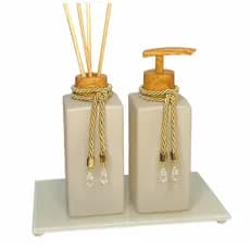 Kit Lavabo c/ 3 Peças Bege Difusor Aromatizador de Ambiente e Saboneteira Banheiro Com Bandeja
