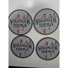 Porta-copo Stranger Things kit 4 unidades
