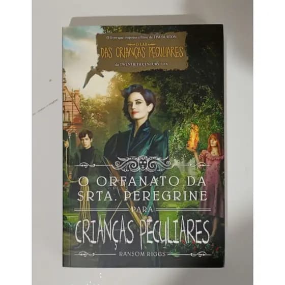 Livro O orfanato da srta. Peregrine para crianças peculiares.