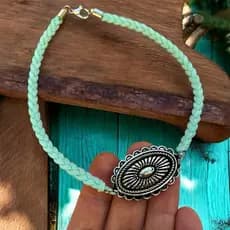 Choker country de couro look Barretos