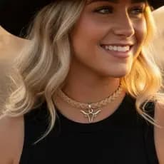 Colar Choker de couro pingente chifre look Barretos
