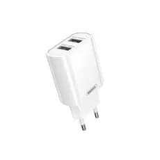 Carregador de Parede Dual USB 5V 2.1A REMAX RP-U35 Bivolt Para Motorola, iPhone, Samsung, Outros