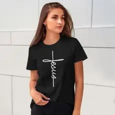 Camisa Escrito Jesus Cristo em formato de Cruz