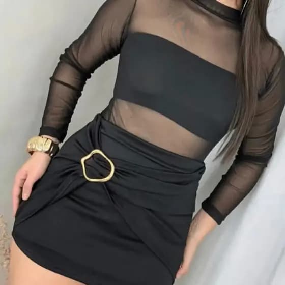 Short Saia Feminino com Detalhe de Fivela Cintura Alta Look Moderno Moda Feminina Tendencia