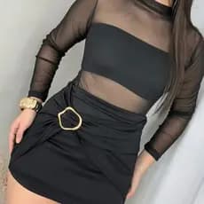 Short Saia Feminino com Detalhe de Fivela Cintura Alta Look Moderno Moda Feminina Tendencia