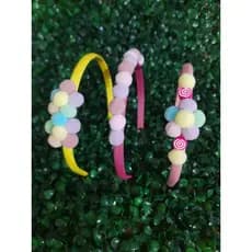 Kit 2 ou 3 Tiaras Infantis SORTIDAS Decoradas com Florzinhas Miçangas Laços e Pompons - Arquinho