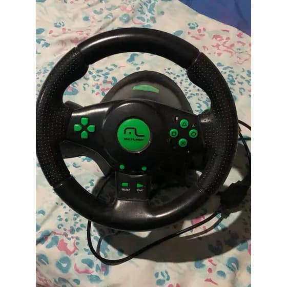 Volante Gamer Racer 4 em 1 da marca Multilaser, modelo JS075.