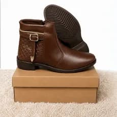 Bota Coturno Feminina Moda Blogueira Montaria de Cano Curto Com Zíper Confortavel e Leve Para Outono Inverno na Promoção