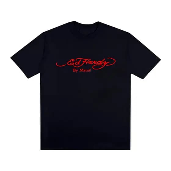 camisa OVERSIZED Ed hardy letreiro Matue 30 pra um vintage streetwear