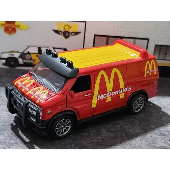 CHEVROLET FURGÃO MAC DONALDS MADE CHINA CUSTOM ESCALA 1.38 TAMANHO 12CM NOVO COM EMBALAGEM PNEUS DE BORRACHA ÚNICO