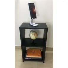 Mesa de Cabeceira Preta ou Branca Enviado montado