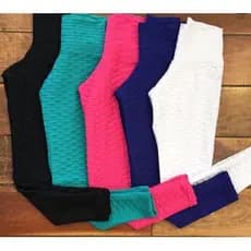 Legging brocada bolha disfarça celulites