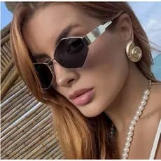 Óculos de sol trapézio hexagonal chic feminino UV400  retrô vintage metal anticorrosivo elegante