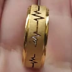 Anel aliança casamento noivado  batimentos cardíacos dourada 8mm