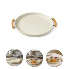Bandeja Decorativa Multiuso Grande Para Servir Metal Redonda Reforçada Alça Em Bambu 36 cm Lumi