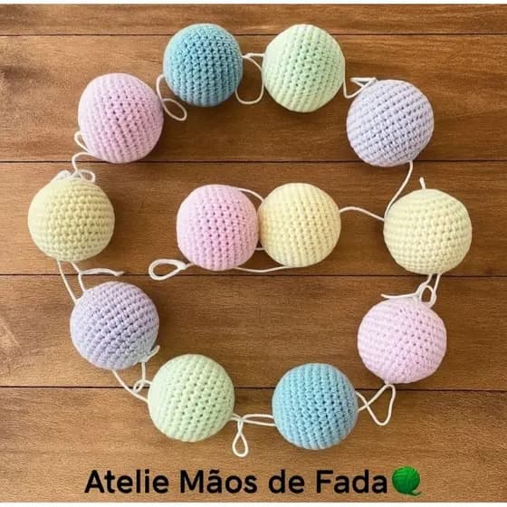 Varal  de croche para berco e cama montessoriana varal de amigurrumi bolinha