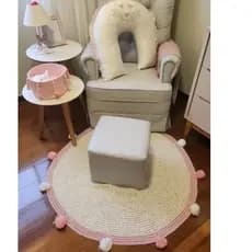 Tapete de croche redondo tapete de sala- quarto decoração artesanal feito a mão tapete com pompom