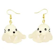 Brinco Diferenciado Leão Marinho Branco Acessório Fofo Kawaii