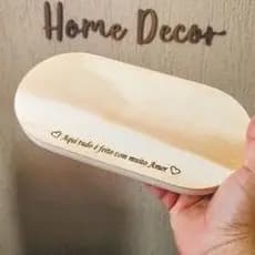 Tábua Oval em Madeira Pinus Personalizada, para servir e decorar sua cozinha e mesa posta