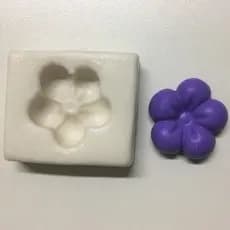 Molde de silicone flor fofa cód 1000