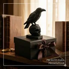 Escultura Corvo no Crânio Decorativo Premium - Estilo Gótico / Edgar Allan Poe