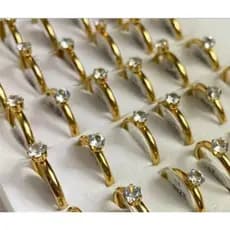 Anel 3M Solitário Feminino em Aço Inox Dourado com Zircônia – Elegante, Resistente e Antialérgico