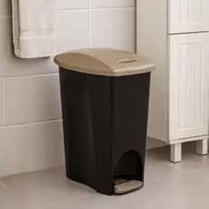 Lixeira com Pedal 30l Plasútil Ecoblack multiuso plástico cozinha área externa