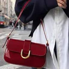 Bolsa Feminina Verniz Alça Ajustavel Fivela Vintage Elegante De Ombro