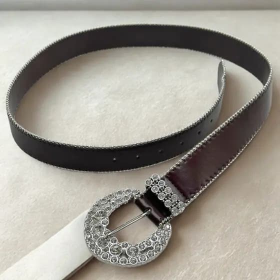 Cinto Feminino Fivela Oval Cravejada Com Pedraria Strass Brilhante Couro Sintético