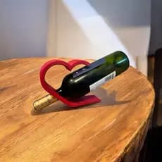 Suporte Vinho em Forma de Coração