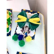 Laço presilha Brasil copa do mundo verde e amarelo com pompom e terere