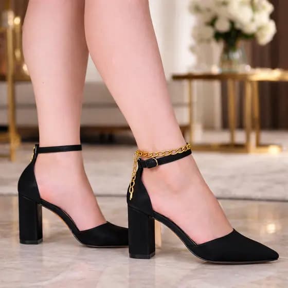 Scarpin 2022 Feminino Verniz Salto Médio 9cm Moderno Confortável + Tornozeleira Dourada Elegante