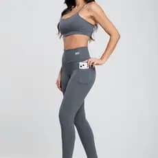 Conjunto Feminino Fitness Poliamida Com Bolso Lateral Calça e Top Cinza
